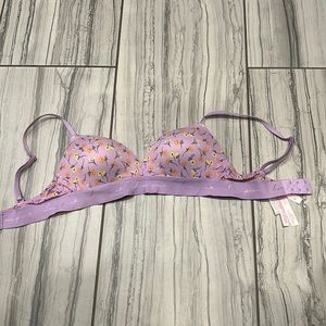 Victorias Secret Pink “Wear Everywhere Wireless Push-up” bra